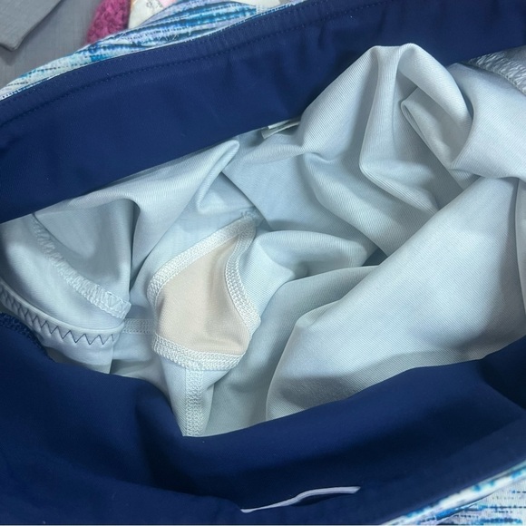 Lululemon Real Quick Tight in Blurry Belle Blue size 6 - Picture 13 of 14